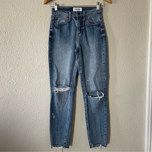 RSQ Denim - RSQ Vintage Mom Jeans Women’s 24 Blue Medium Wash Ripped Distressed Stretch
